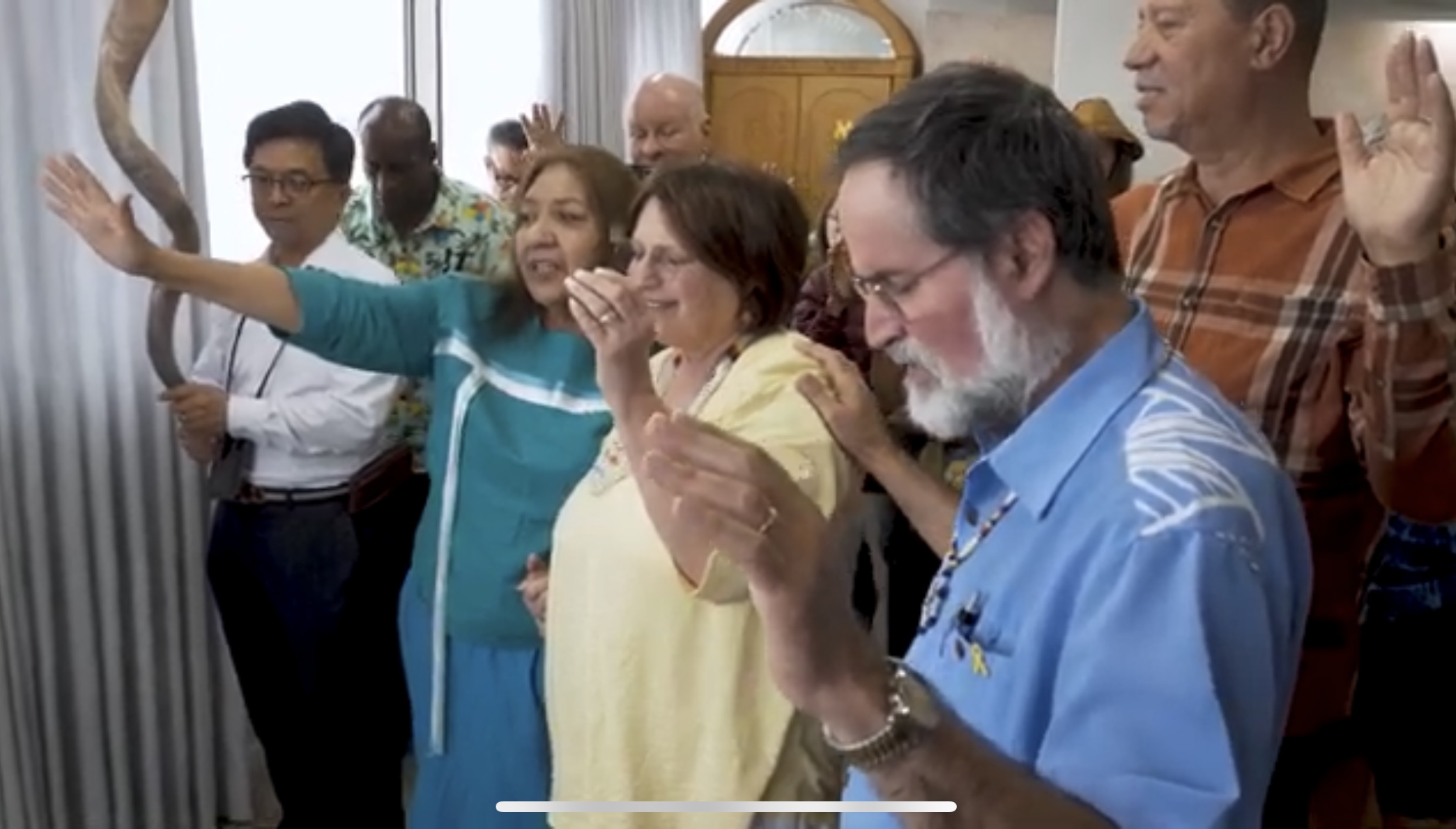 Israeli Jews asking for New Testaments as wars usher in Gospel, Israeli pastor says