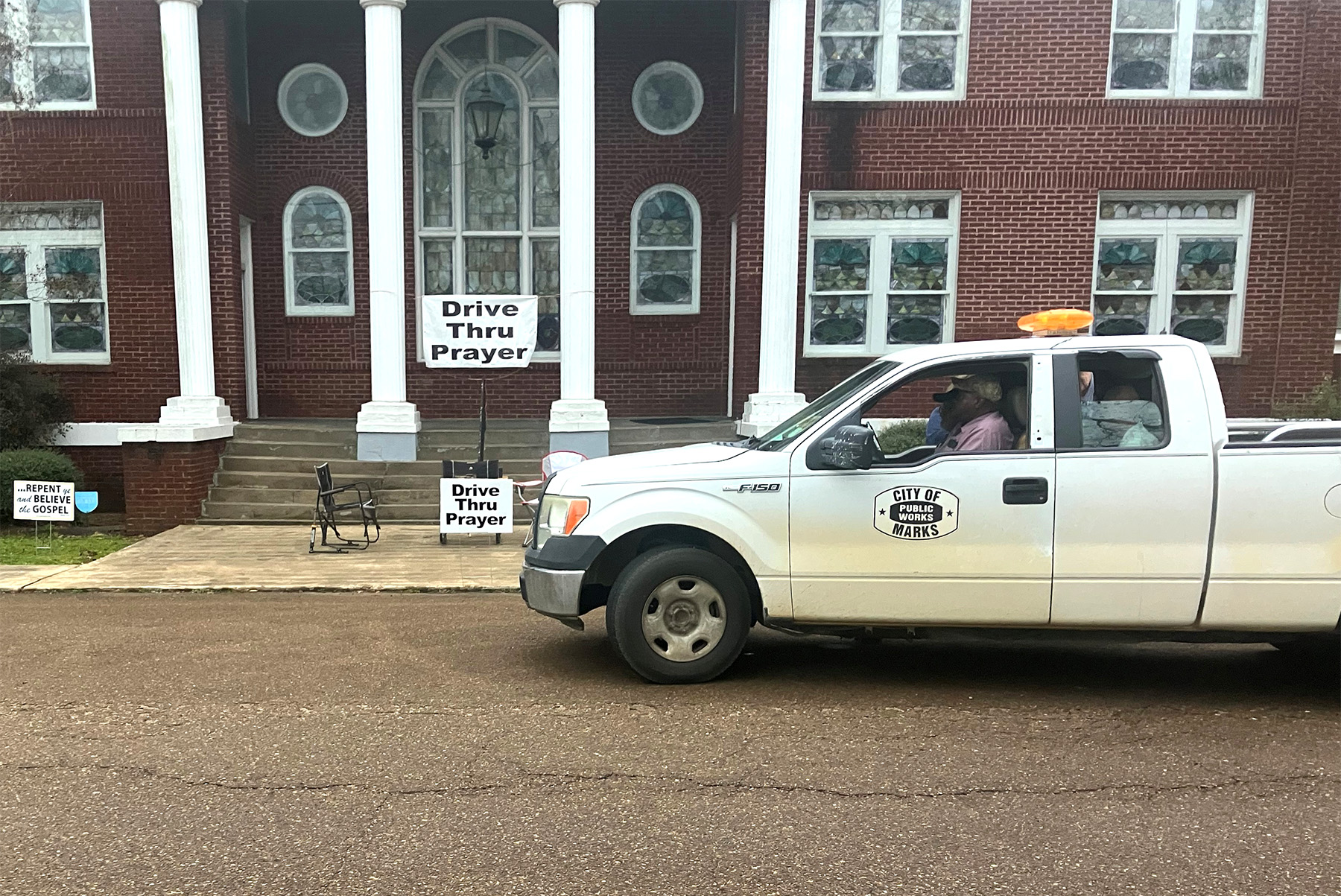 Mississippi drive‑through prayer ministry sparks unexpected prison outreach